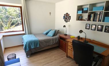 CASA EN CONDOMINIO LAS PIRCAS DE CHICUREO, COLINA (AV. SANTA FILOMENA), 369/1.562 M2, 5D, 4B, SERVICIOS, TERRAZAS, HERMOSO JARDIN, EXCELENTE PISCINA