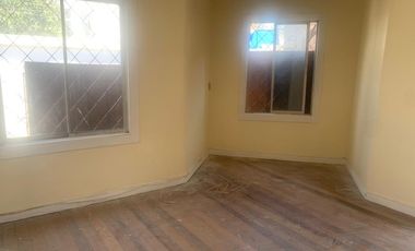 $650.000 Se Arrienda Carmen Mena , San Miguel