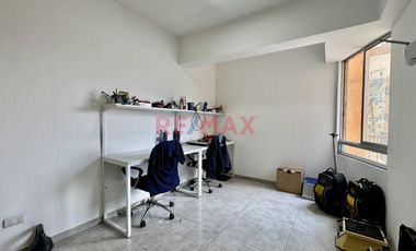 Se Vende Bonito E Iluminado Duplex De 3 Habitaciones Y 3 Baños Completos