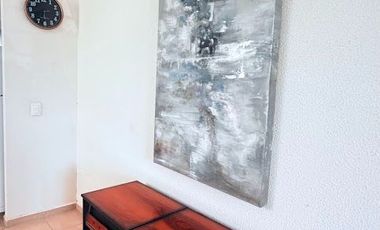 RENTA DE CASA AMUEBLADA EN HACIENDA VIÑEDOS 3 RECAMARAS CADA UNA CON BAÑO