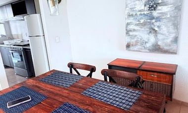 RENTA DE CASA AMUEBLADA EN HACIENDA VIÑEDOS 3 RECAMARAS CADA UNA CON BAÑO