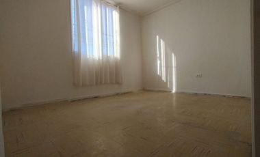 Casa sin muebles 3D 1B arriendo año corrido en Compañía Alta