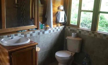 Hermosa casa en venta en Mindo, a tan solo 10 minutos del centro en vehículo, se vende de oportunidad