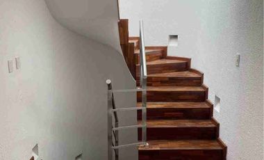 RENTA DE CASA EN FRACCIONAMIENTO FONTANA EN SANTA CRUZ DEL MONTE