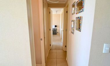 SINCRÓNICA PROPIEDADES ARRIENDA POR AÑO CORRIDO HERMOSO DEPARTAMENTO EN LAGUNA BAHIA