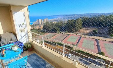 SINCRÓNICA PROPIEDADES ARRIENDA POR AÑO CORRIDO HERMOSO DEPARTAMENTO EN LAGUNA BAHIA