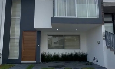 CASA EN VENTA EN  COTO SOARE I , SOLARES ZAPOPAN JAL.