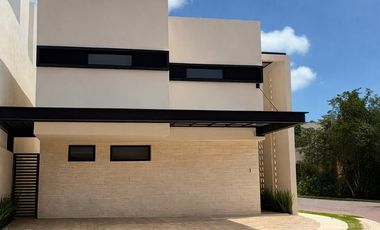 SE VENDE CASA EN VIA CUMBRES CANCUN