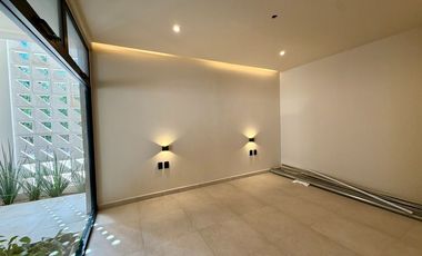 SE VENDE CASA EN VIA CUMBRES CANCUN