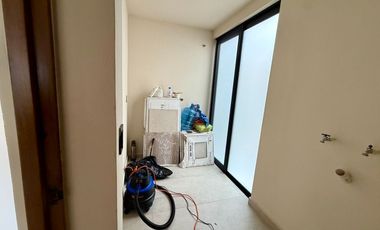 SE VENDE CASA EN VIA CUMBRES CANCUN