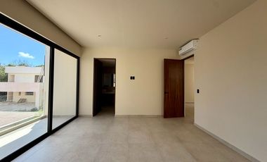 SE VENDE CASA EN VIA CUMBRES CANCUN