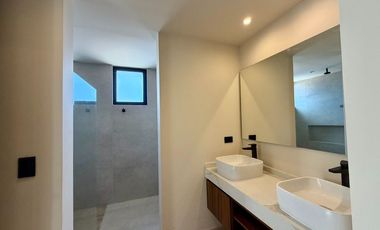 SE VENDE CASA EN VIA CUMBRES CANCUN