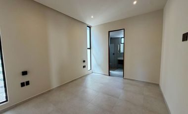 SE VENDE CASA EN VIA CUMBRES CANCUN