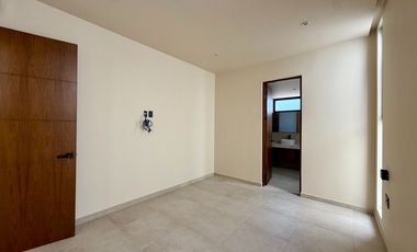 SE VENDE CASA EN VIA CUMBRES CANCUN