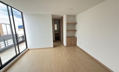 Casa Moderna a Estrenar de 3 Pisos | Luz Natural y Diseño Contemporáneo