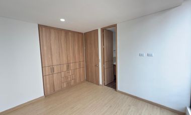 Casa Moderna a Estrenar de 3 Pisos | Luz Natural y Diseño Contemporáneo