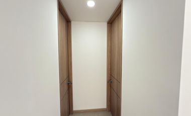 Casa Moderna a Estrenar de 3 Pisos | Luz Natural y Diseño Contemporáneo