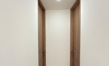 Casa Moderna a Estrenar de 3 Pisos | Luz Natural y Diseño Contemporáneo