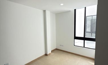 Casa Moderna a Estrenar de 3 Pisos | Luz Natural y Diseño Contemporáneo