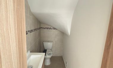 Casa Moderna a Estrenar de 3 Pisos | Luz Natural y Diseño Contemporáneo