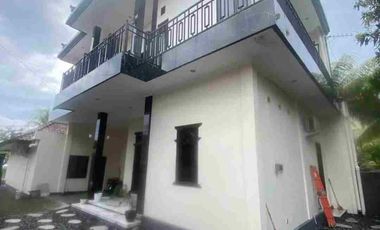 RUMAH LANTAI 2 DAN RUKO DI LC DAUH WARU JEMBRANA BALI