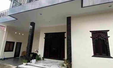 RUMAH LANTAI 2 DAN RUKO DI LC DAUH WARU JEMBRANA BALI
