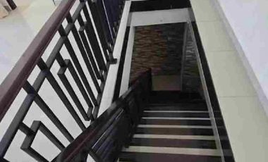 RUMAH LANTAI 2 DAN RUKO DI LC DAUH WARU JEMBRANA BALI