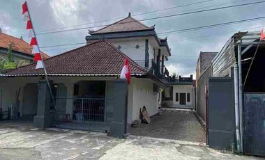 RUMAH LANTAI 2 DAN RUKO DI LC DAUH WARU JEMBRANA BALI