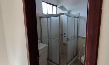 RENTA DEPARTAMENTO AMOBLADO EN CDLA. UNIVERSITARIA DE MANTA