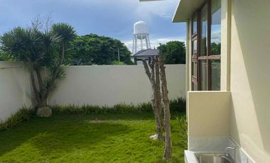 A Sanctuary of Serenity Meet your Elegant Modern Residence