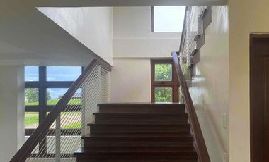 A Sanctuary of Serenity Meet your Elegant Modern Residence