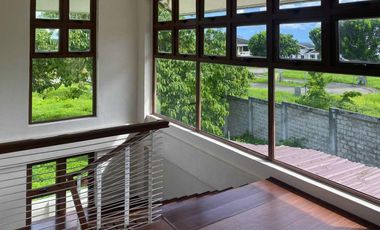 A Sanctuary of Serenity Meet your Elegant Modern Residence