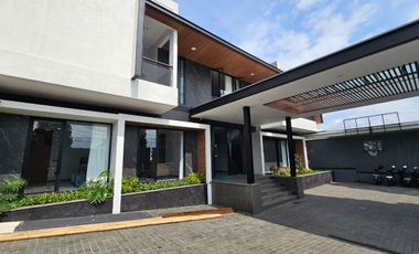 Dijual Rumah Mewah Full Furnished Siap Huni Modern Minimalis Lokasi di Padasaluyu Utara Bandung