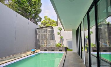 Dijual Rumah Mewah Full Furnished Siap Huni Modern Minimalis Lokasi di Padasaluyu Utara Bandung