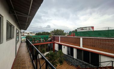 EDIFICIO EN VENTA DE USO MIXTO EN ESQUINA CON LOCAL COMERCIAL Y DEPARTAMENTOS RENTABLES, SAN JAVIER, TLALNEPANTLA, EDOMEX.