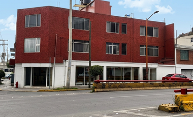 EDIFICIO EN VENTA DE USO MIXTO EN ESQUINA CON LOCAL COMERCIAL Y DEPARTAMENTOS RENTABLES, SAN JAVIER, TLALNEPANTLA, EDOMEX.