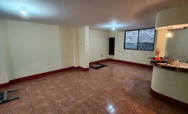 RENTA DEPARTAMENTO CENTRO DE MANTA CERCA DE ÁREA COMERCIAL