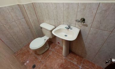 RENTA DEPARTAMENTO CENTRO DE MANTA CERCA DE ÁREA COMERCIAL