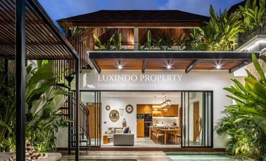 ELEGANT LIVING STEPS FROM BATU BOLONG BEACH