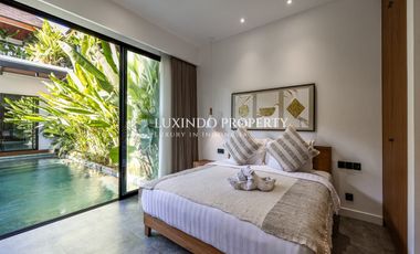 ELEGANT LIVING STEPS FROM BATU BOLONG BEACH