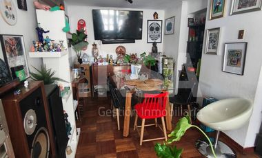 CASA DE 2 DORMITORIOS A PASOS DE METRO RODRIGO DE ARAYA