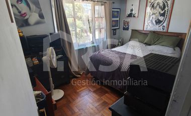 CASA DE 2 DORMITORIOS A PASOS DE METRO RODRIGO DE ARAYA