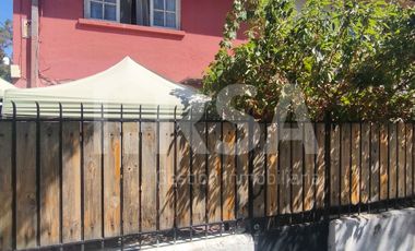 CASA DE 2 DORMITORIOS A PASOS DE METRO RODRIGO DE ARAYA