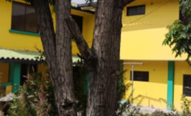 Venta de casa de 421 m2 de construcción con un terreno de 636 m2 en Calderon