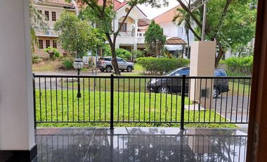 DISEWAKAN RUMAH PAKUWON INDAH VILLA REGENCY - FULL FURNISHED MEWAH