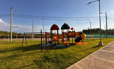 SE ARRIENDA APARTAMENTO MONTEVEDRA CERRITOS