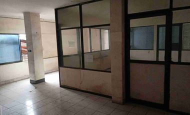 gudang ex bengkel di jl raya jati asih bekasi