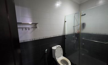 DISEWAKAN RUMAH KANTOR CANTIK 2 LANTAI JATIWARINGIN JAKARTA TIMUR