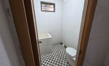 DISEWAKAN RUMAH KANTOR CANTIK 2 LANTAI JATIWARINGIN JAKARTA TIMUR