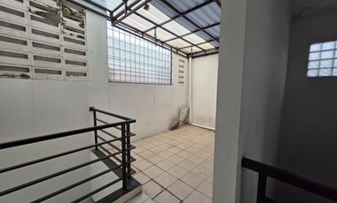 DISEWAKAN RUMAH KANTOR CANTIK 2 LANTAI JATIWARINGIN JAKARTA TIMUR